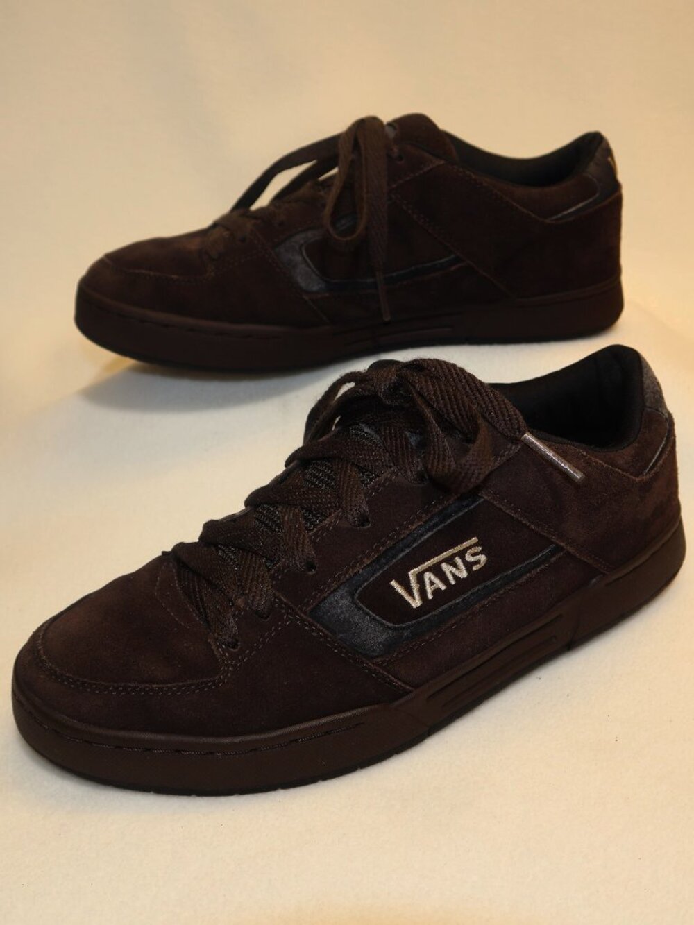 Vintage Vans CHURCHILL - Mens 11 Dk. Brown Suede sneaker Leather skateboard Shoe